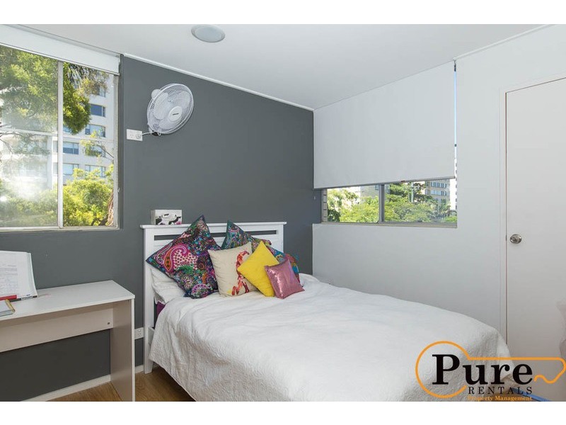 4/67 Macquarie Street, St Lucia QLD 4067