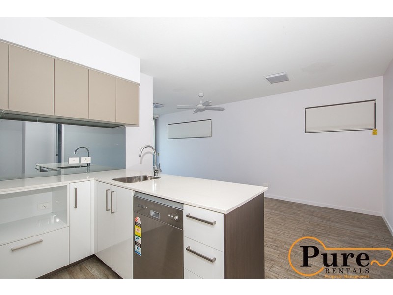 8/17-19 Carl Street, Woolloongabba QLD 4102