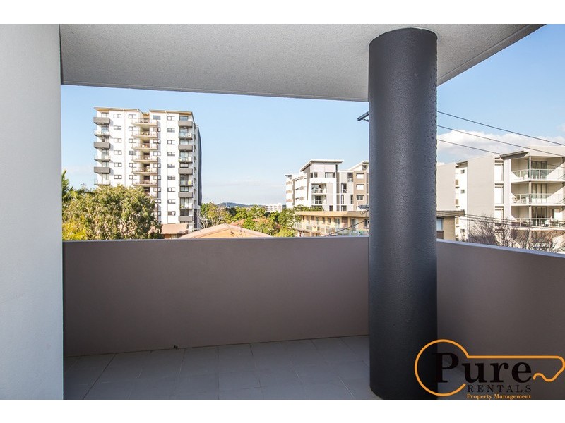 8/17-19 Carl Street, Woolloongabba QLD 4102