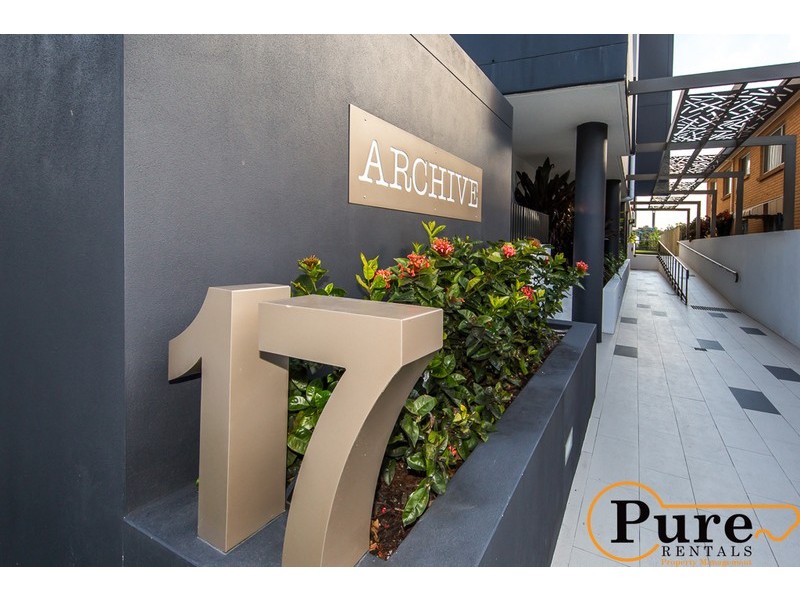 8/17-19 Carl Street, Woolloongabba QLD 4102
