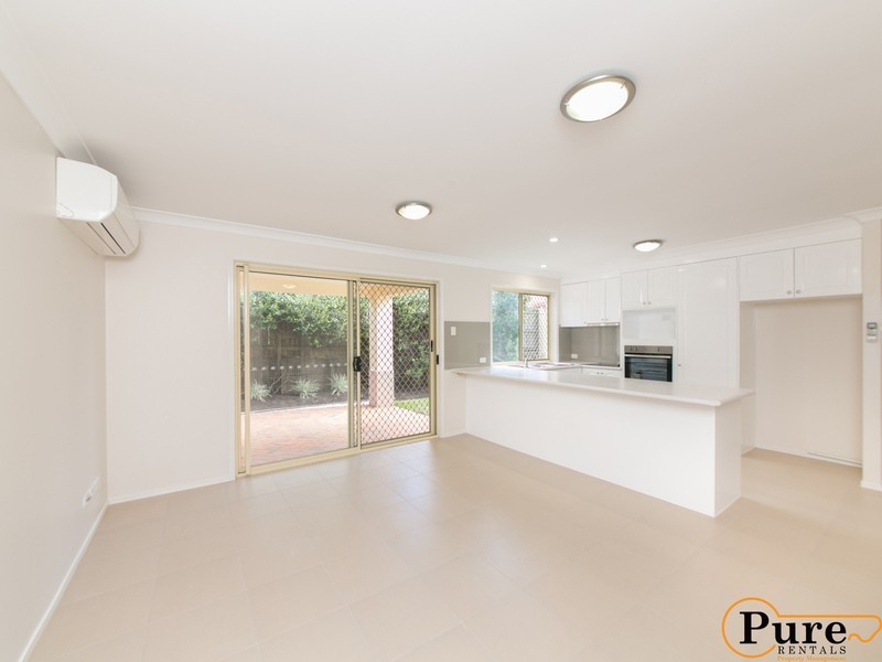 18 Pfeiffer Place, Mcdowall QLD 4053