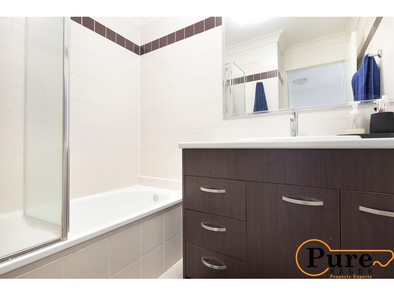 2/54 Hill Crescent, Carina Heights QLD 4152