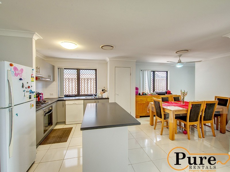 56 Merimbula Crescent, Fitzgibbon QLD 4018