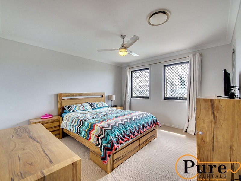 56 Merimbula Crescent, Fitzgibbon QLD 4018