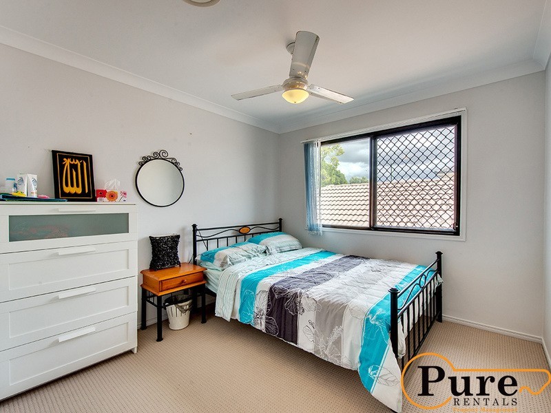 56 Merimbula Crescent, Fitzgibbon QLD 4018
