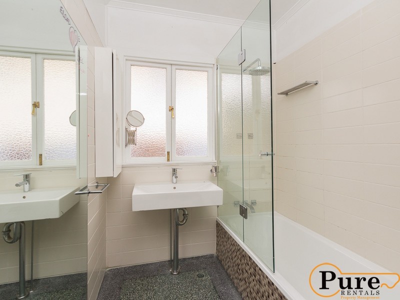 92 Barton Street, Everton Park QLD 4053