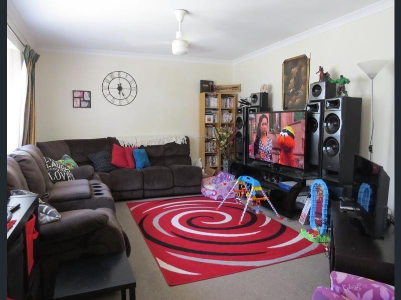 19 Billabong Drive, Crestmead QLD 4132