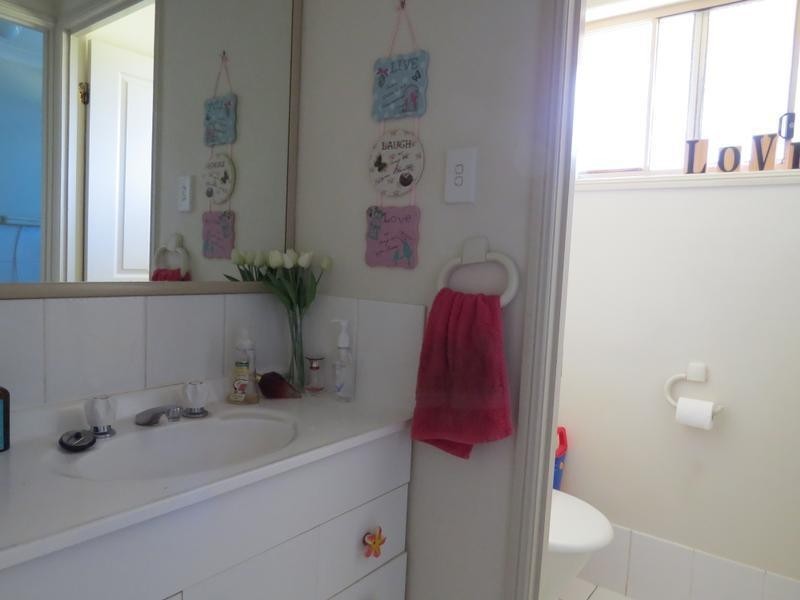 19 Billabong Drive, Crestmead QLD 4132