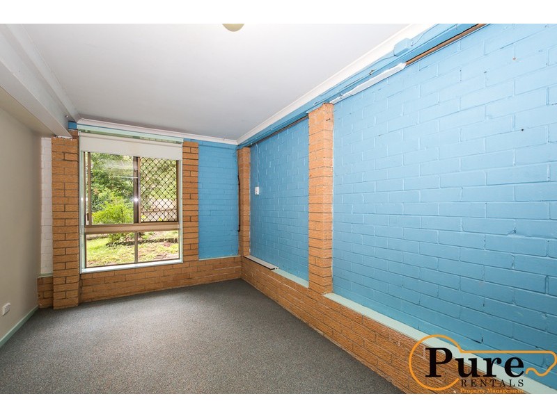 19 Tucker Street, Chapel Hill QLD 4069