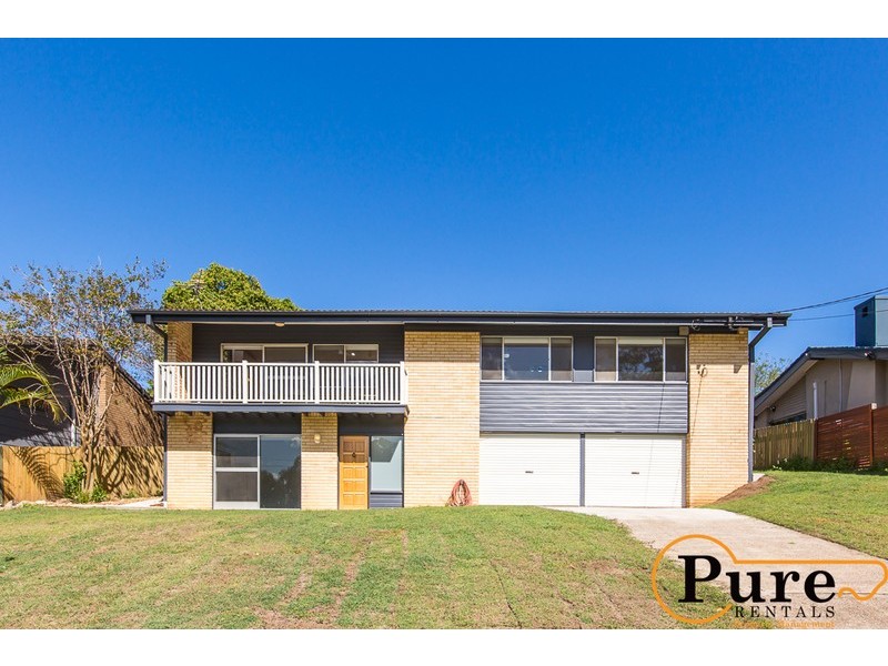 29 Moorfields Street, Fig Tree Pocket QLD 4069