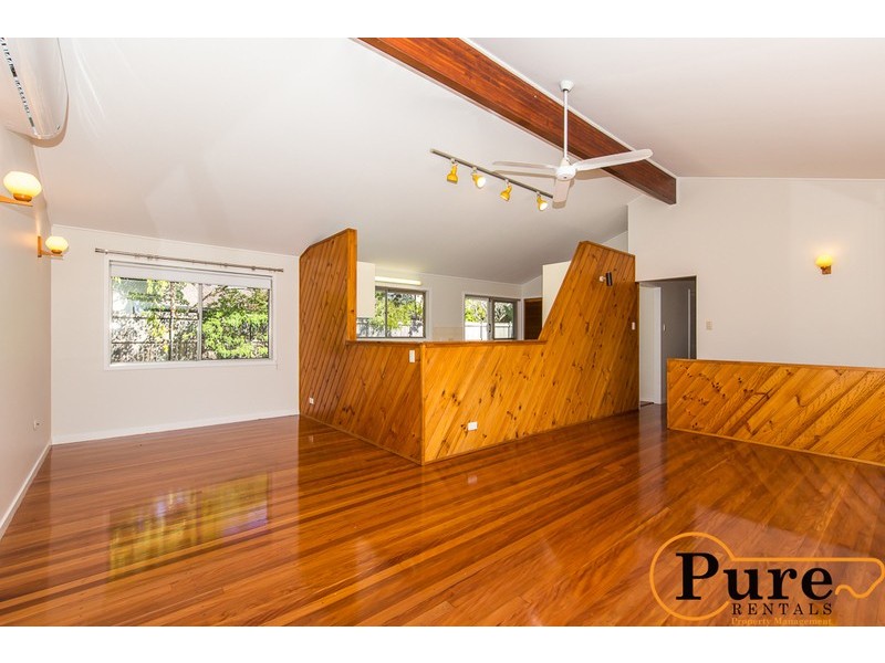 29 Moorfields Street, Fig Tree Pocket QLD 4069