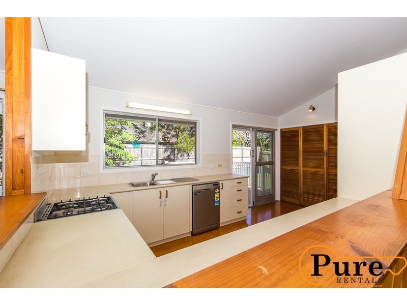 29 Moorfields Street, Fig Tree Pocket QLD 4069