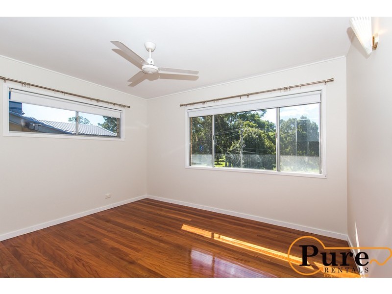 29 Moorfields Street, Fig Tree Pocket QLD 4069
