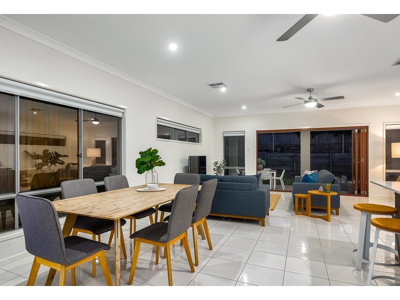 4 Crofton Street, Geebung QLD 4034