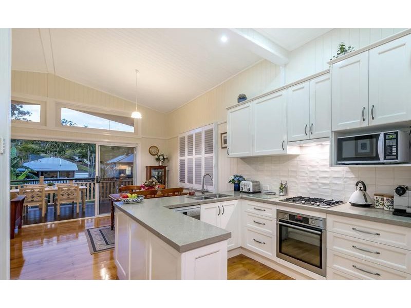 35 Knowles Street, Auchenflower QLD 4066