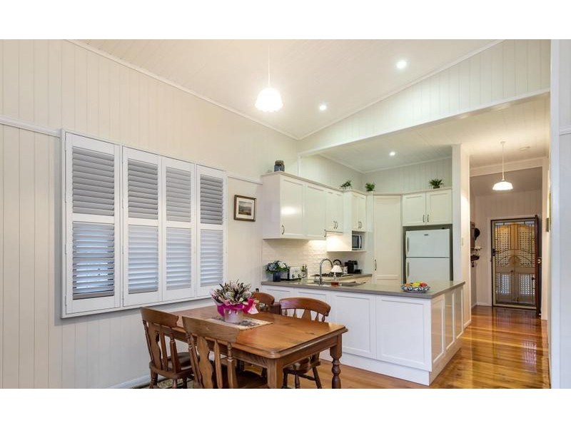 35 Knowles Street, Auchenflower QLD 4066