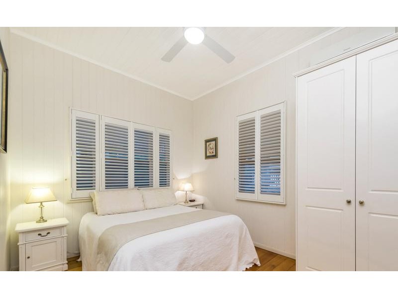 35 Knowles Street, Auchenflower QLD 4066