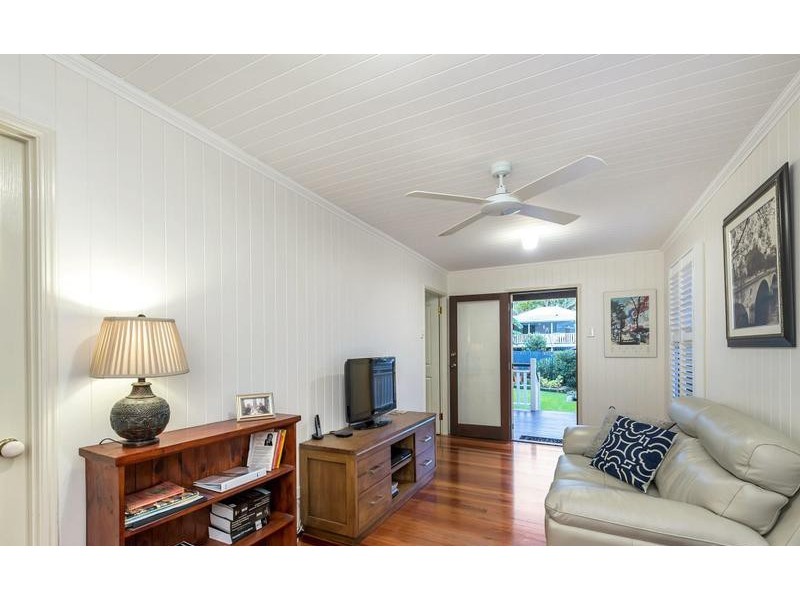 35 Knowles Street, Auchenflower QLD 4066