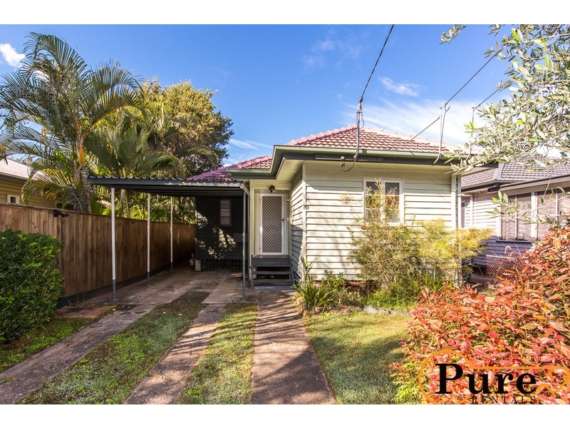 70 Burralong Street, Deagon QLD 4017