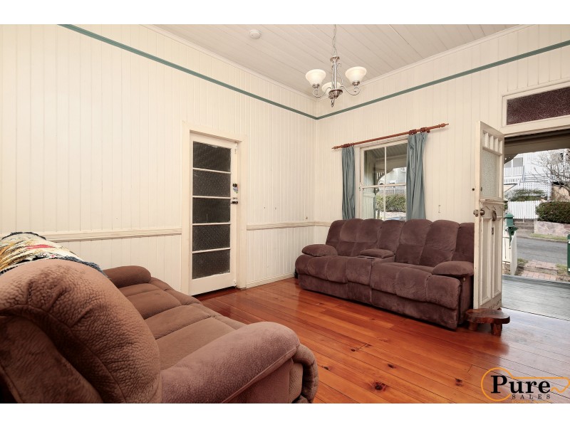 21 Kintore Street, Annerley QLD 4103