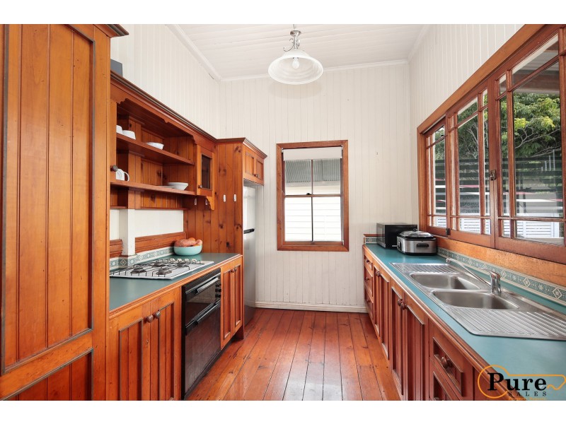 21 Kintore Street, Annerley QLD 4103