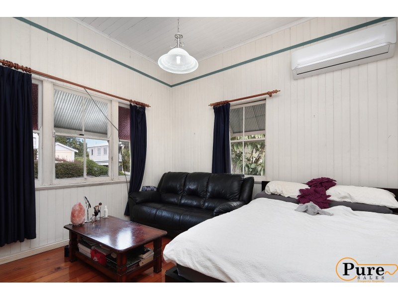 21 Kintore Street, Annerley QLD 4103