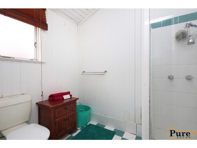 21 Kintore Street, Annerley QLD 4103