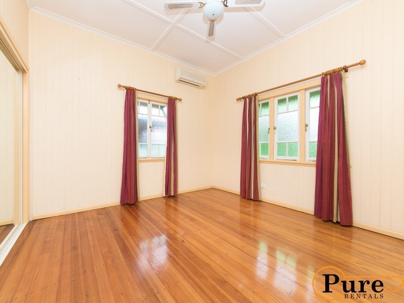 9 Framont Avenue, Holland Park QLD 4121