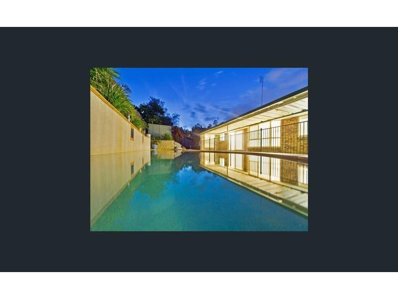 18 Polynesia Avenue, Pacific Pines QLD 4211