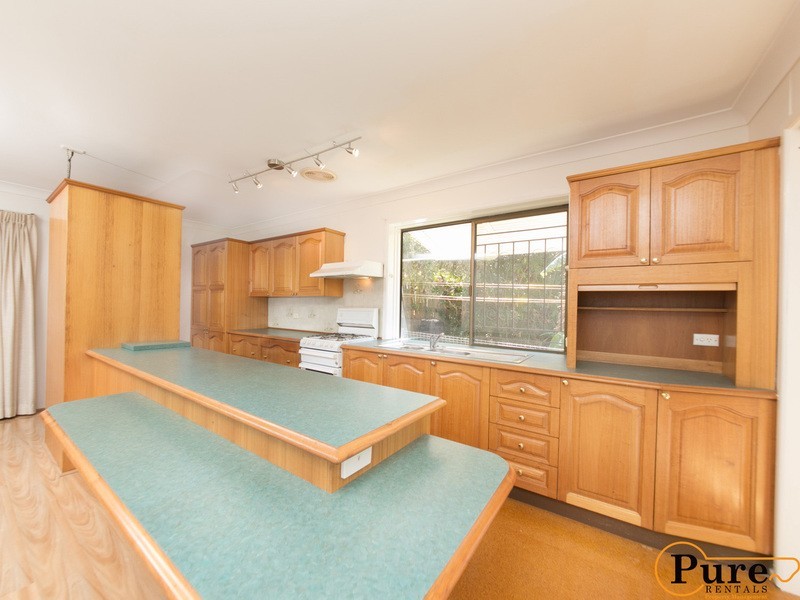 8 Niven Street, Stafford Heights QLD 4053