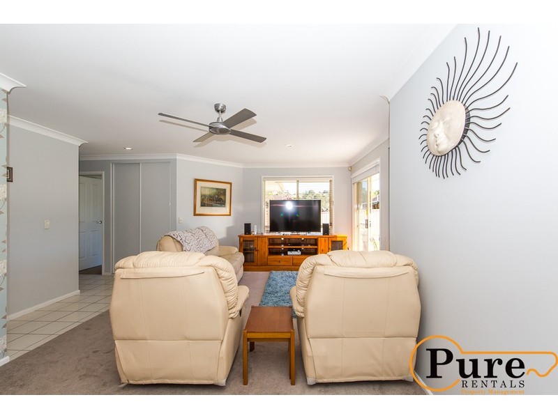 4 Woodstock Court, Parkwood QLD 4214