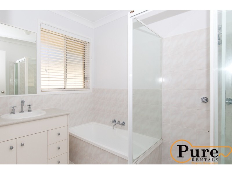 28 Drysdale Lane, Parkwood QLD 4214