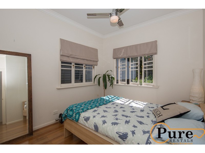 42 Boundary Road, Camp Hill QLD 4152