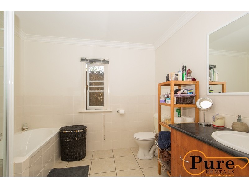 42 Boundary Road, Camp Hill QLD 4152