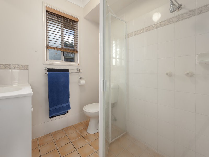 12 Tracey Street, Wynnum West QLD 4178