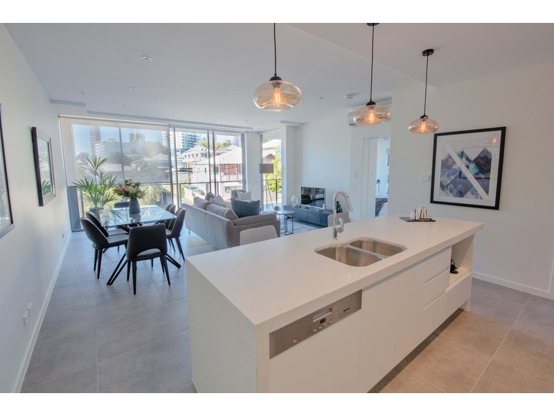 604/5 Cameron Street, South Brisbane QLD 4101