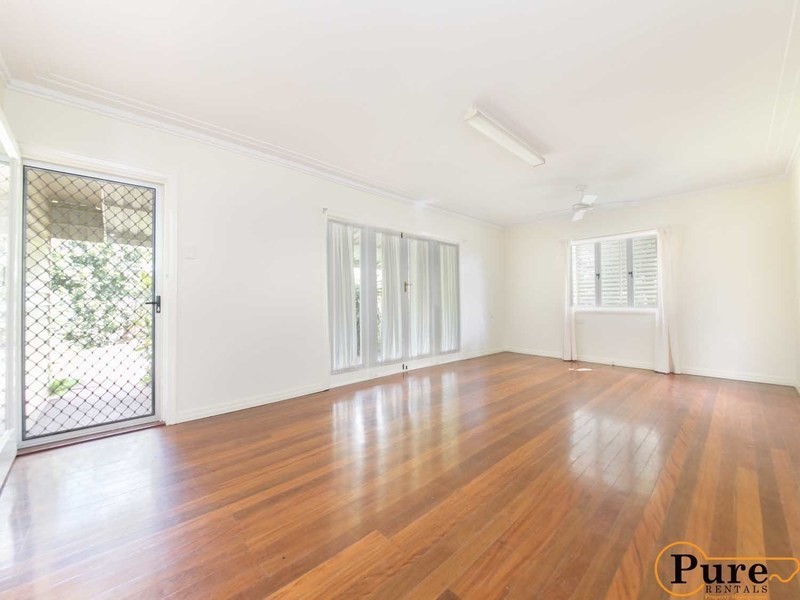 28 Belnoel Street, Wavell Heights QLD 4012