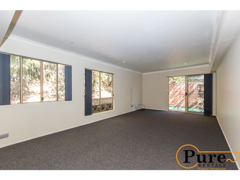 133 Pacific Pines Boulevard, Pacific Pines QLD 4211