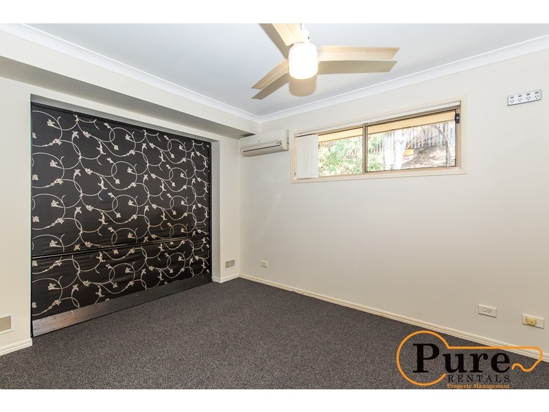 133 Pacific Pines Boulevard, Pacific Pines QLD 4211