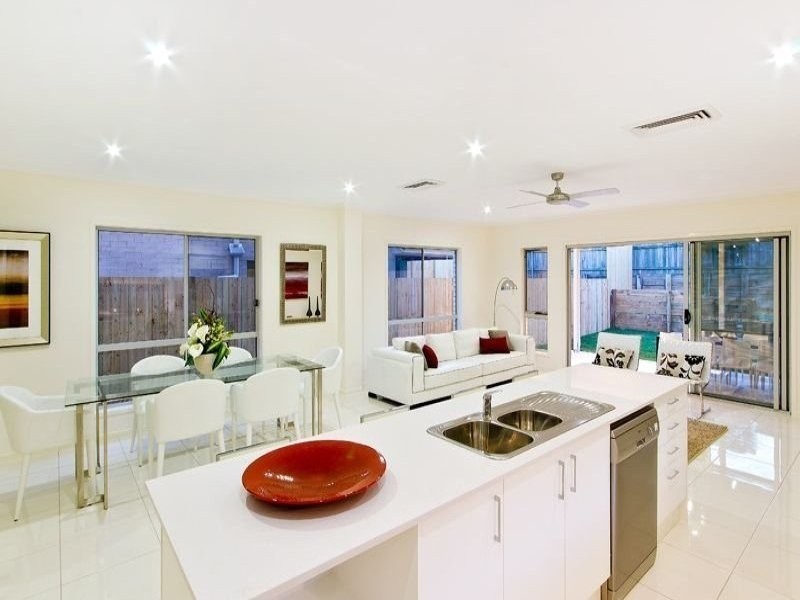 4A Crofton Street, Geebung QLD 4034