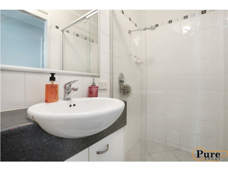 1/22 Grasspan Street, Zillmere QLD 4034