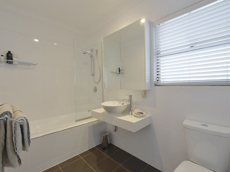 12 Reach Place, Bulimba QLD 4171