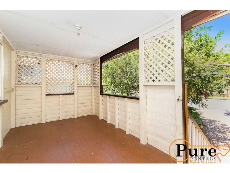 16 Overend Street, Norman Park QLD 4170