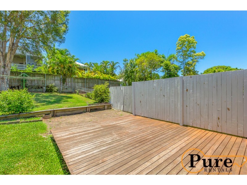 16 Overend Street, Norman Park QLD 4170