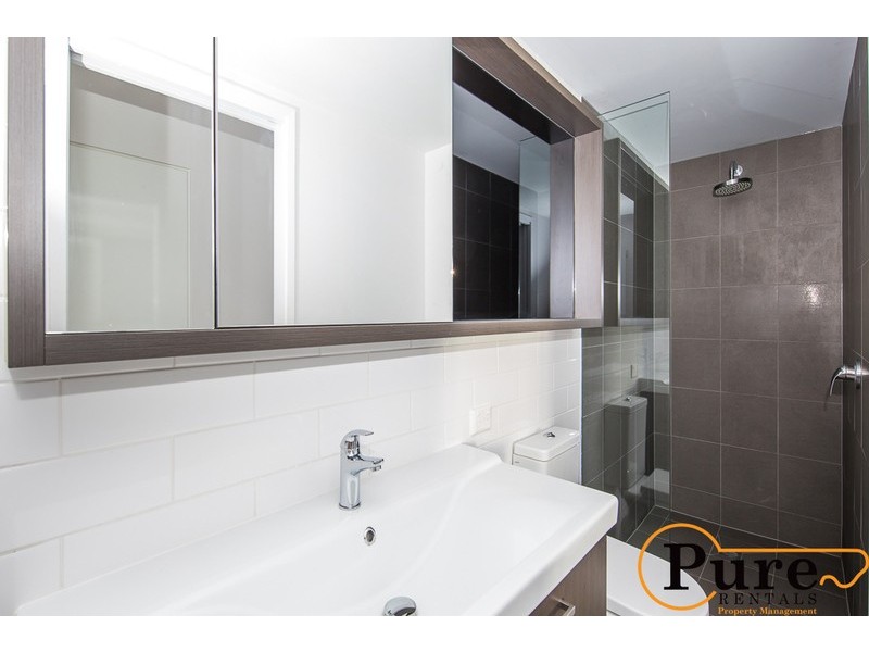 8/17-19 Carl Street, Woolloongabba QLD 4102