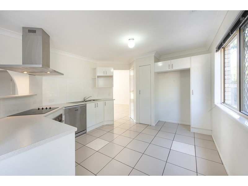 72 Donna Avenue, Rochedale South QLD 4123