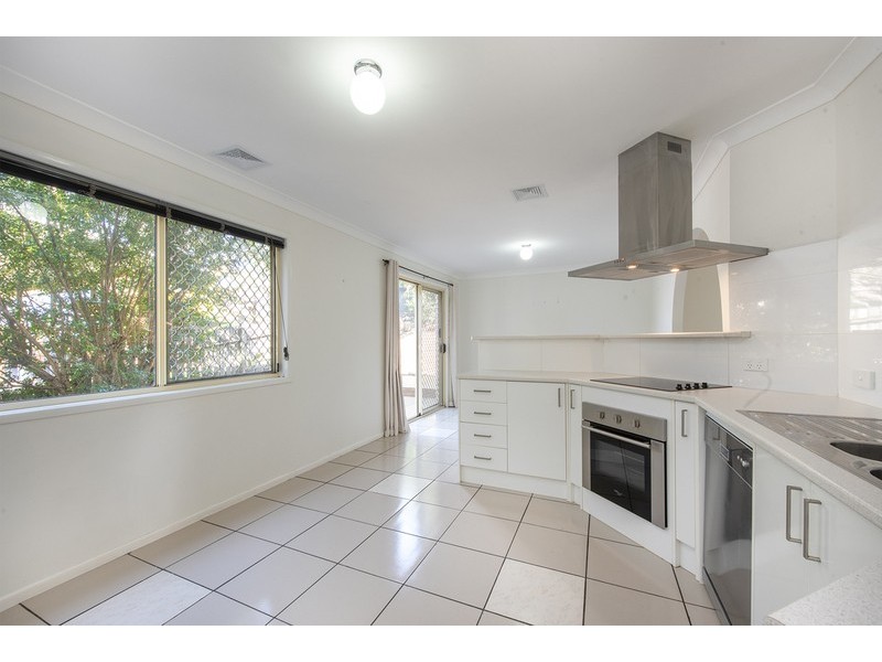 72 Donna Avenue, Rochedale South QLD 4123