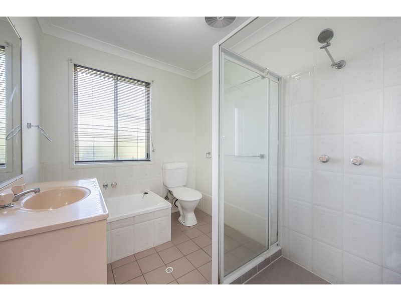 72 Donna Avenue, Rochedale South QLD 4123