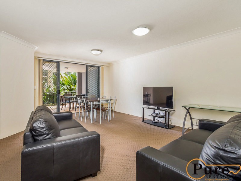 79/300 Sir Fred Schonell Drive, St Lucia QLD 4067