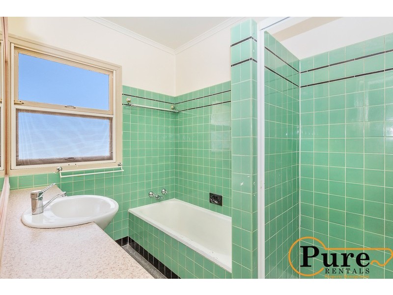 78 Huxley Avenue, Alderley QLD 4051